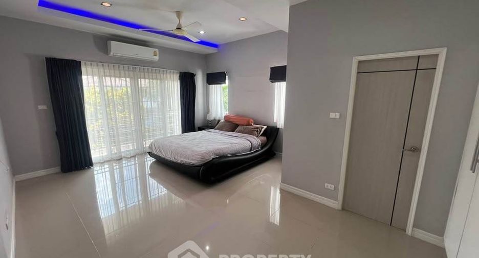 For rent 5 bedrooms villa in Bang Lamung, Chonburi