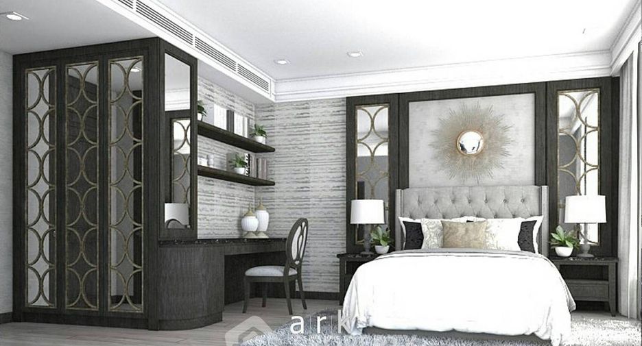 For rent 3 bedrooms condo in Pathum Wan, Bangkok