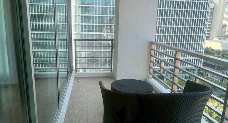 À louer 3 chambres appartement à Pathum Wan, Bangkok