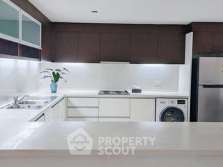 For rent 3 bedrooms condo in Sathon, Bangkok