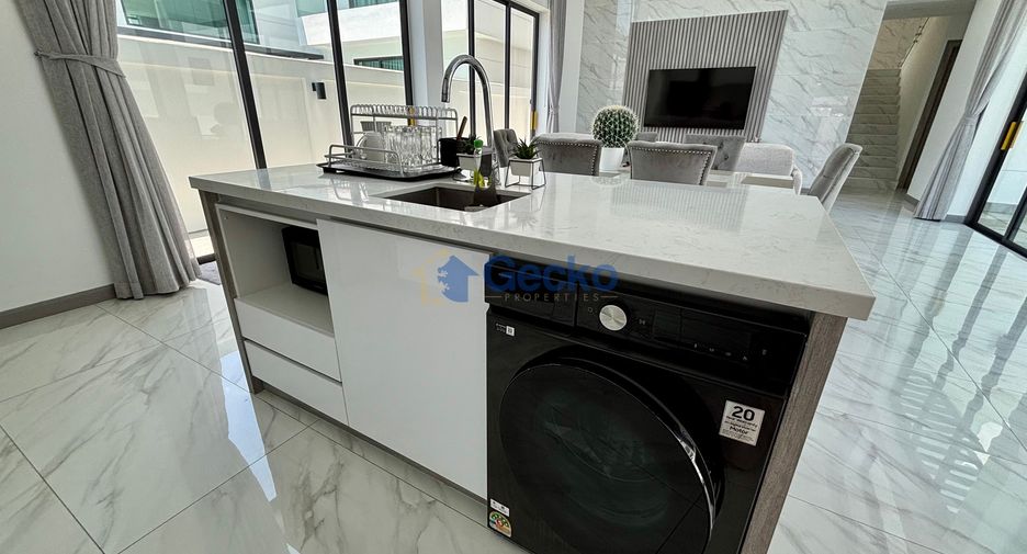 For rent 3 bedrooms house in Bang Lamung, Chonburi