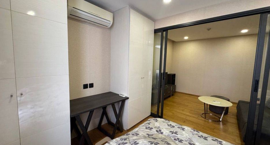 For rent 1 bed condo in Pathum Wan, Bangkok