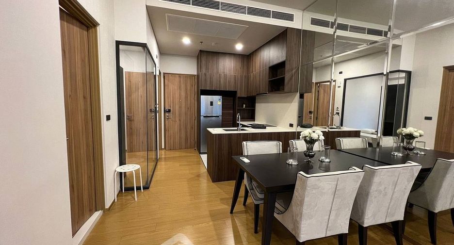 For rent 2 bedrooms condo in Watthana, Bangkok