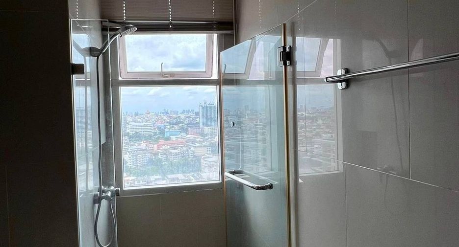 Condo en alquiler de 1 habitaciones en Khlong San, Bangkok