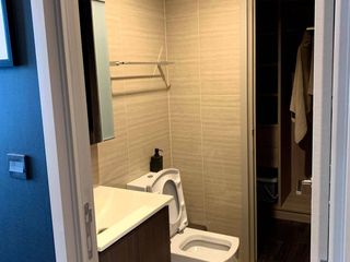 Condo en alquiler de 1 habitaciones en Huai Khwang, Bangkok
