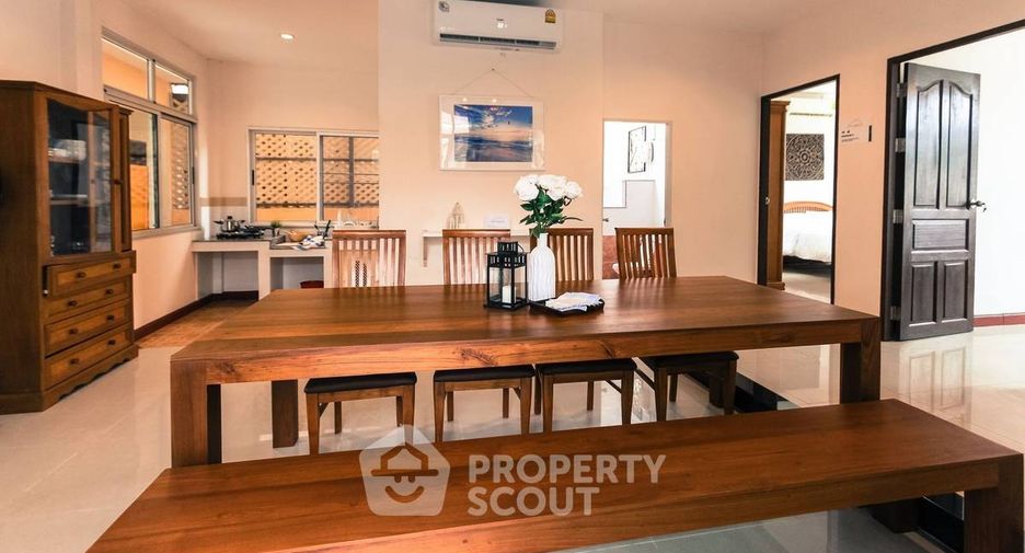 For rent 3 bedrooms villa in Bang Lamung, Chonburi