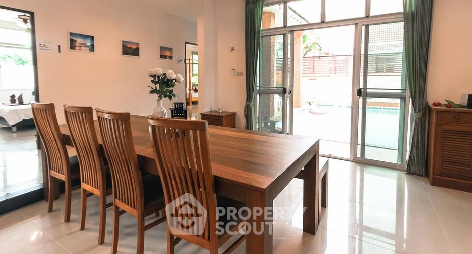 For rent 3 bedrooms villa in Bang Lamung, Chonburi