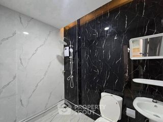 For rent 4 bedrooms townhouse in Bang Lamung, Chonburi