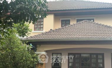 Casa en alquiler de 6 habitaciones en Thawi Watthana, Bangkok