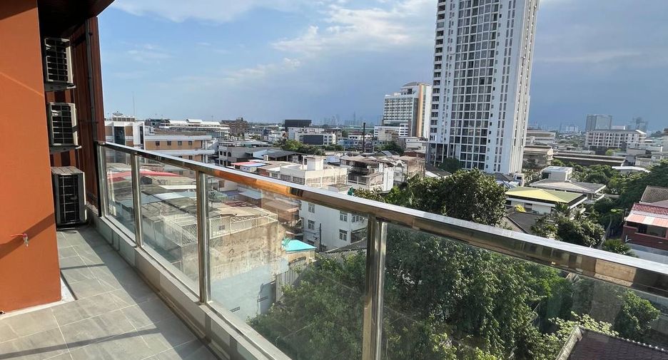 À louer 2 chambres appartement à Khlong Toei, Bangkok