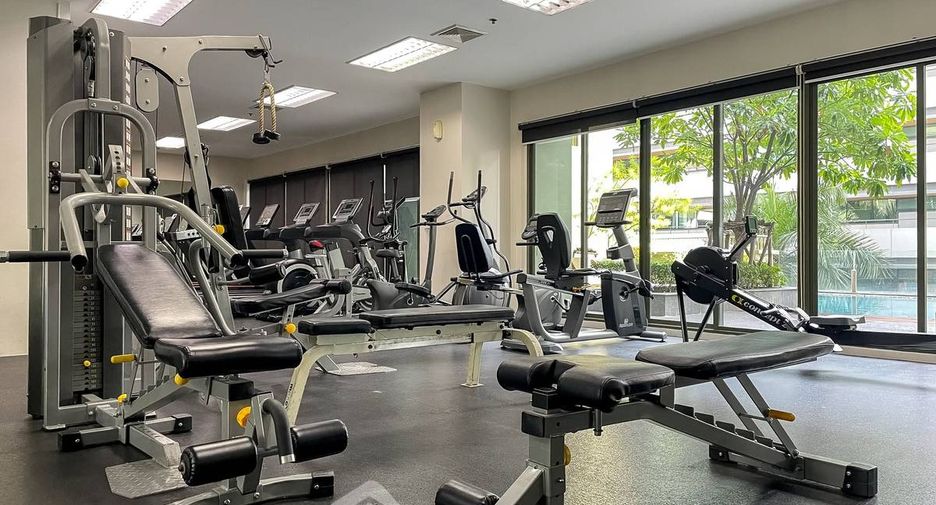 For rent 1 bed condo in Watthana, Bangkok