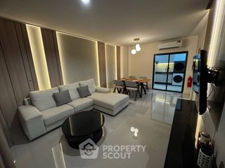 Reihenhaus zur Miete mit 3 Zimmer in Suan Luang, Bangkok
