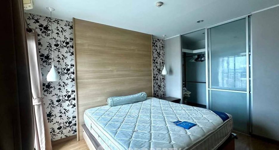 Condo en alquiler de 2 habitaciones en Huai Khwang, Bangkok