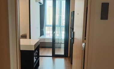 Wohnung zur Miete mit 2 Zimmer in Huai Khwang, Bangkok