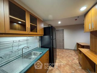For rent 2 bedrooms condo in Bang Rak, Bangkok