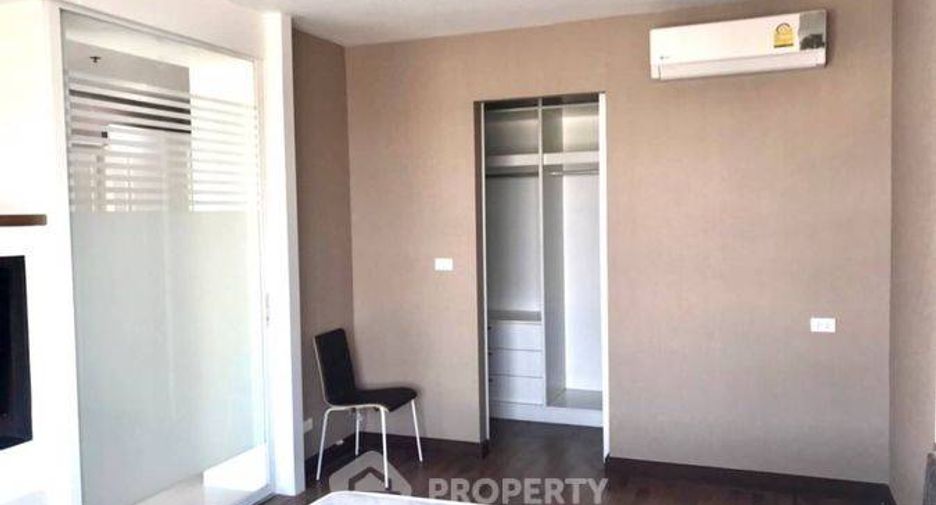 For rent 1 bed condo in Sathon, Bangkok
