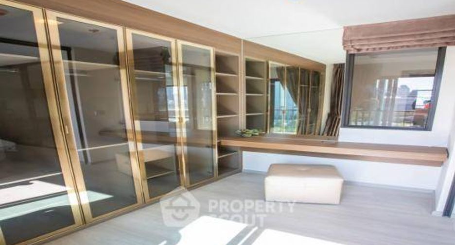 For rent 1 bed condo in Pathum Wan, Bangkok