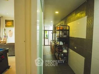 For rent 6 bedrooms villa in Bang Lamung, Chonburi