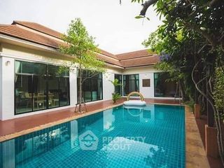 For rent 6 bedrooms villa in Bang Lamung, Chonburi