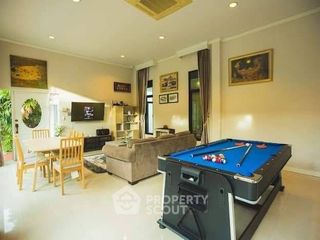 For rent 6 bedrooms villa in Bang Lamung, Chonburi