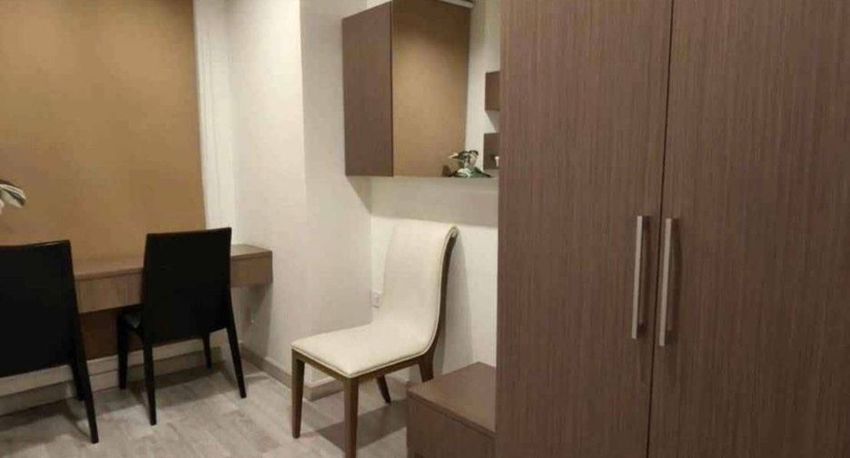 For rent 2 ベッドルーム condo in Phra Khanong, Bangkok