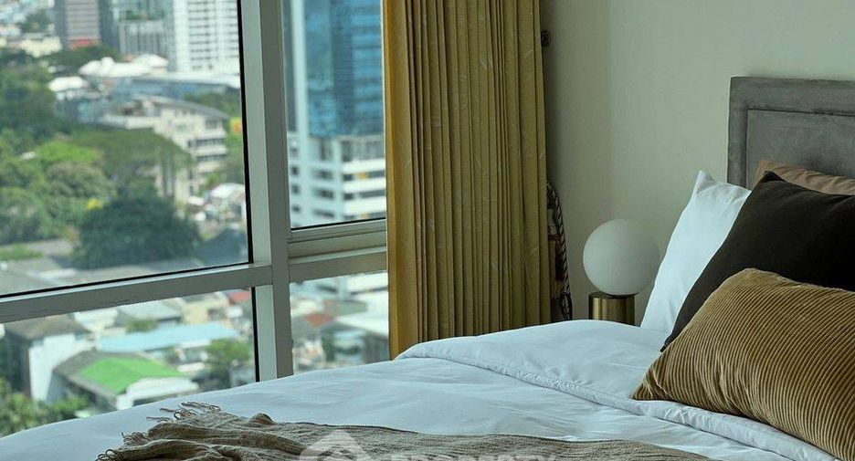 For rent 2 bedrooms condo in Khlong Toei, Bangkok