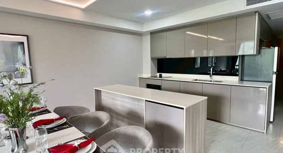For rent 3 bedrooms condo in Watthana, Bangkok