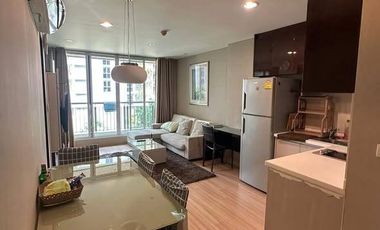 For rent 2 bedrooms condo in Pathum Wan, Bangkok