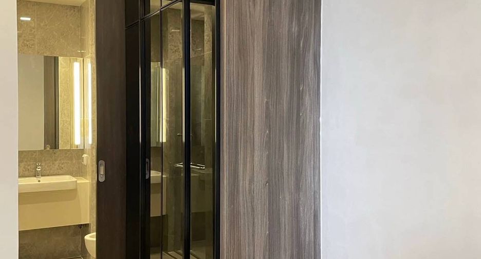 For rent 1 bed condo in Phaya Thai, Bangkok