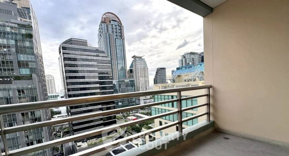 For rent 3 ベッドルーム condo in Bang Rak, Bangkok