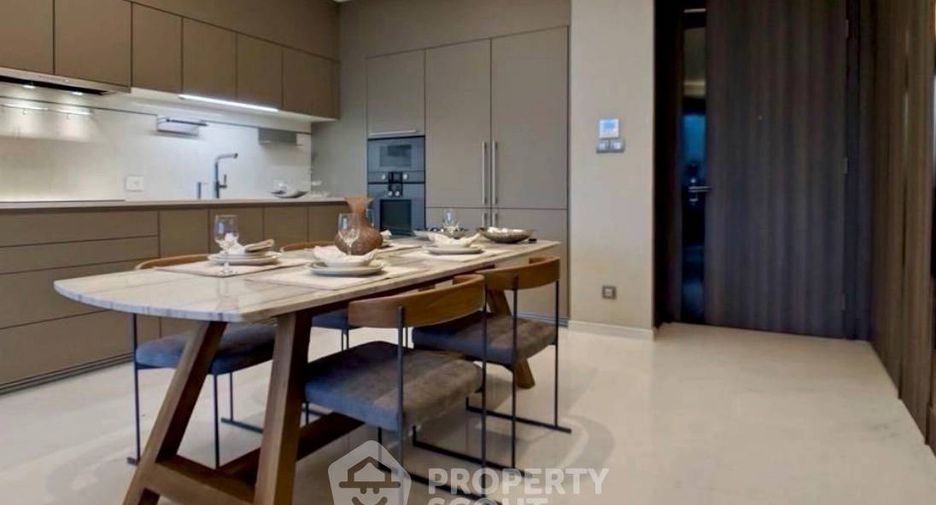 For rent 2 bedrooms condo in Pathum Wan, Bangkok