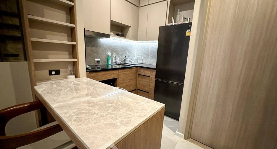 Wohnung zur Miete mit 1 Zimmer in Pathum Wan, Bangkok
