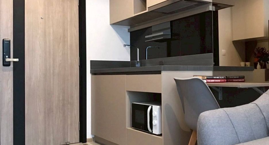Condo en alquiler de 1 habitaciones en Khlong Toei, Bangkok