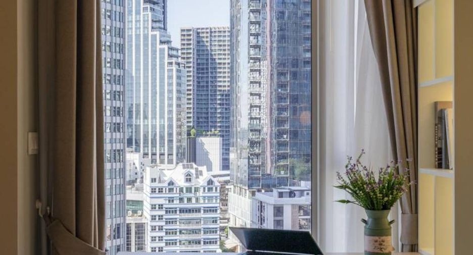 For rent 1 bed condo in Khlong Toei, Bangkok