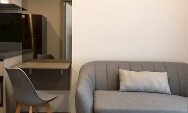 Condo en alquiler de 1 habitaciones en Khlong Toei, Bangkok