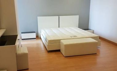 For rent 2 bedrooms condo 