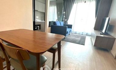 For rent 2 bedrooms condo 