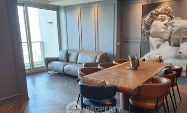 For rent 2 bedrooms condo in Sathon, Bangkok