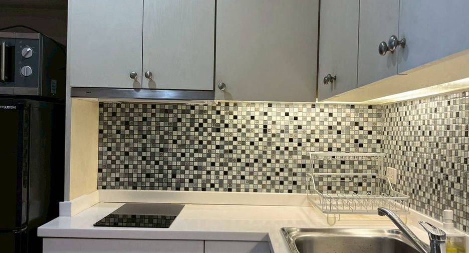 For rent 1 bed condo in Watthana, Bangkok