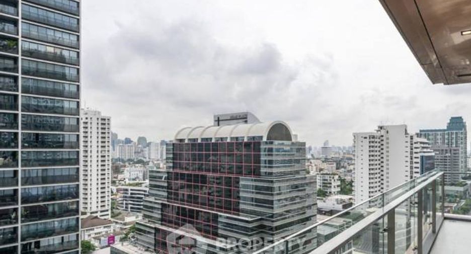 For rent 2 bedrooms condo in Watthana, Bangkok