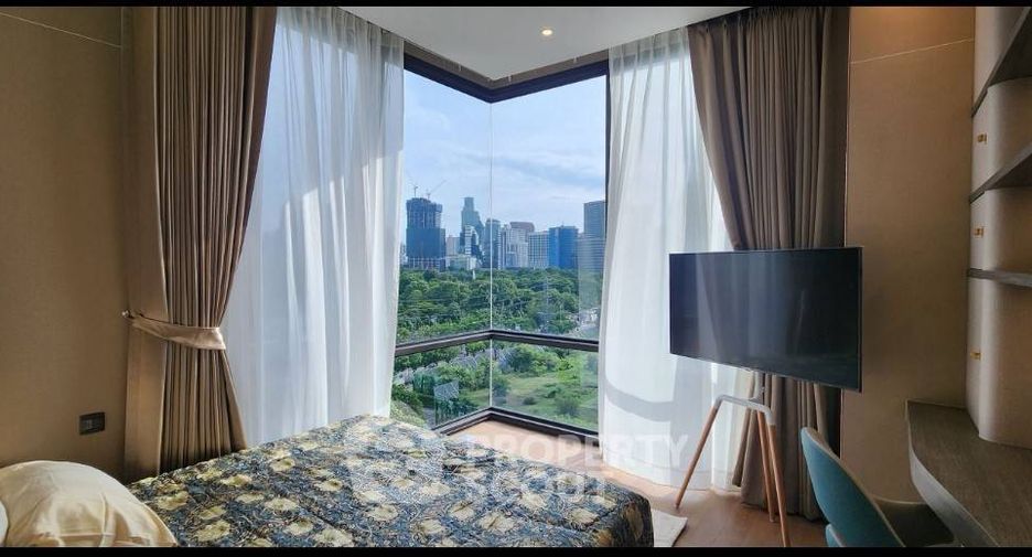 For rent 2 bedrooms condo in Pathum Wan, Bangkok