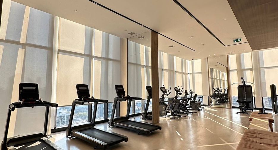 For rent 1 bed condo in Huai Khwang, Bangkok