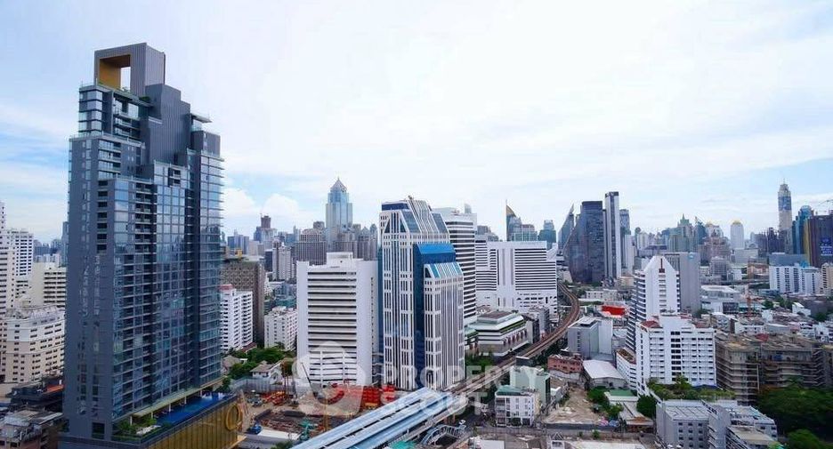 Condo en alquiler de 2 habitaciones en Khlong Toei, Bangkok