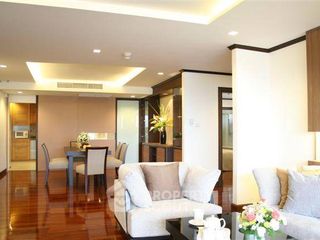 For rent 3 bedrooms apartment in Khlong Toei, Bangkok