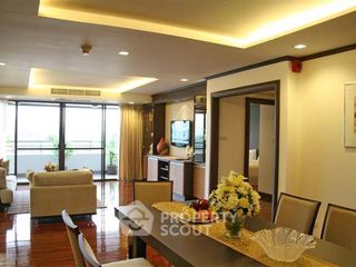 For rent 3 bedrooms apartment in Khlong Toei, Bangkok