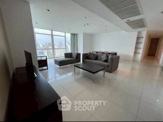 Condo en alquiler de 3 habitaciones en Pathum Wan, Bangkok