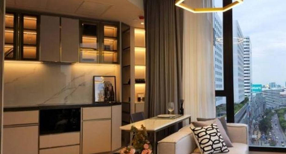 For rent 2 ベッドルーム condo in Huai Khwang, Bangkok