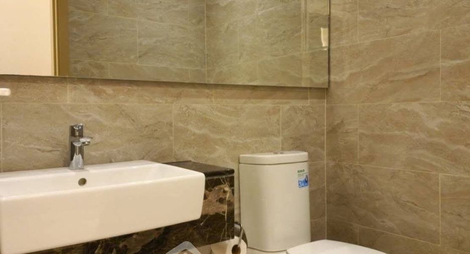 For rent 2 ベッドルーム condo in Huai Khwang, Bangkok
