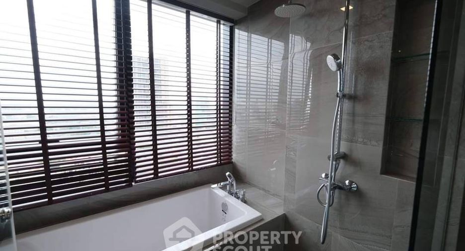 For rent 1 bed condo in Khlong Toei, Bangkok
