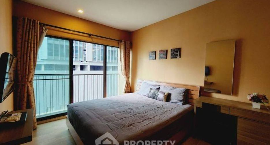 For rent 2 bedrooms condo in Khlong Toei, Bangkok